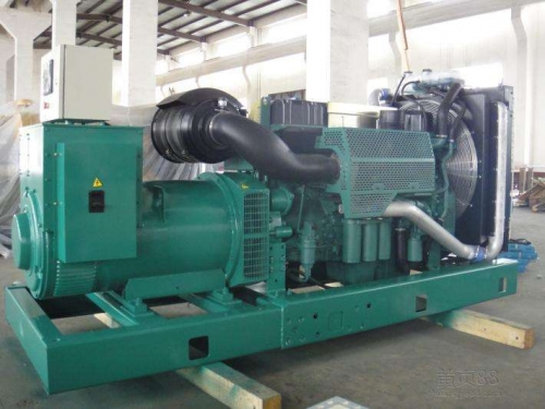 英德便携静音：租赁无声发电机组，便携式解决能源需求